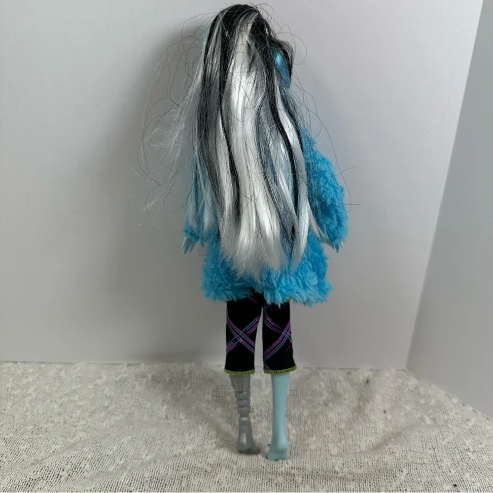 MONSTER HIGH  Creepover Party Frankie Stein doll